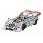 Modell av en plastbil Porsche 917 i skala 1:32.