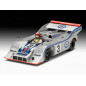 Modell av en plastbil Porsche 917 i skala 1:32.