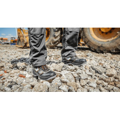 Arbetsskor, läder, storlek 42, CE