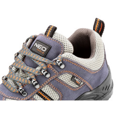 Arbetsskor, mocka, storlek 42, CE