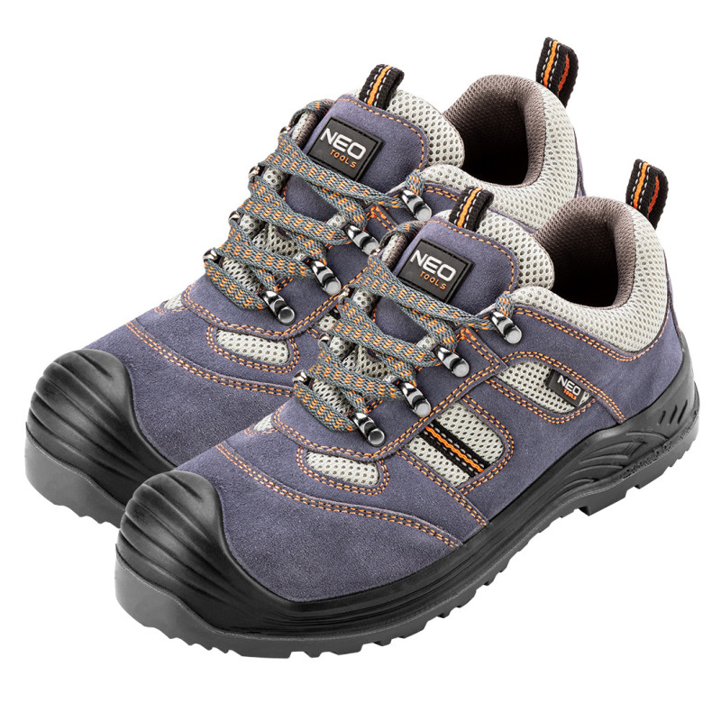 Arbetsskor, mocka, storlek 43, CE