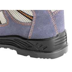 Arbetsskor, mocka, storlek 43, CE