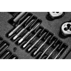 Gängverktyg och gängtappar, set med 31 stycken, insats