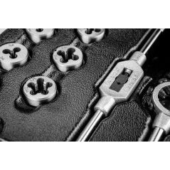 Gängverktyg och gängtappar, set med 31 stycken, insats