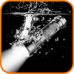 Ficklampa aluminium 200 lumen, zoom, IPX7, 3xAAA