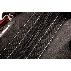 Stol med verktygsväska