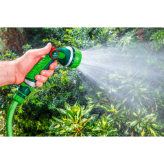 Spridarpistol med 7 funktioner och kontinuerlig justering av strålen.