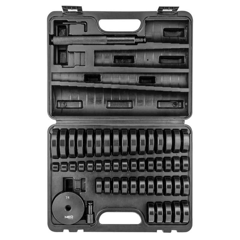 Ett set för montering av lager, tätningar och gummikomponenter - set med 51 delar.