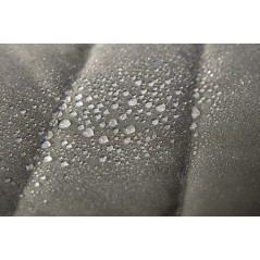 Ärmellose Arbeitsweste beidseitig in Tarnfarben, Größe XL.