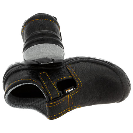 Arbetssandaler i läder, S1 SRC, storlek 39.