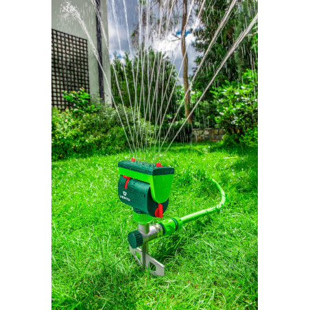 Oscillerande sprinkler med flerriktad räckviddsjustering, bevattningsyta upp till 208 m2.