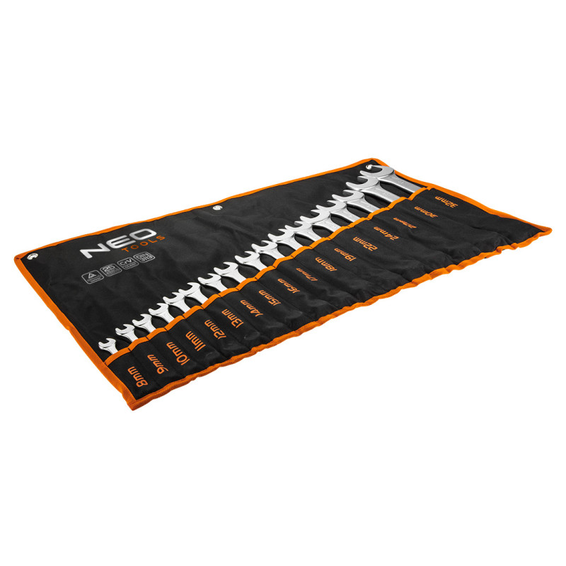 Skiftnycklar 8-32 mm, uppsättning av 17 stycken.