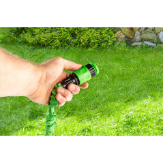 Ett set med en utdragbar slang på 7,5 m - 22,5 m.