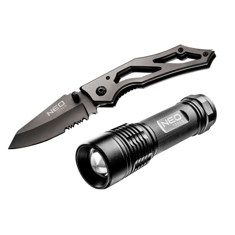 Ställ in 2 element (99-101 Ficklampa, 63-025 Kniv)