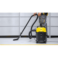 Industriell våt- och torrdammsugare