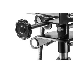 Lyft för växellådan med fästplattan