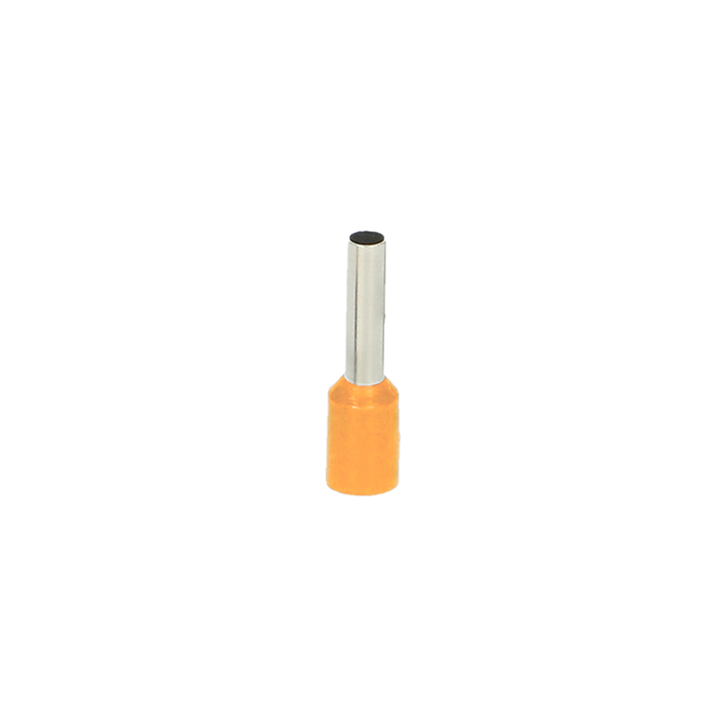 Isolerad hylsa, maximalt tvärsnitt 4 mm², längd på kopparhylsan 10 mm, 100 stycken.
