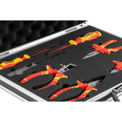 Ett set med tänger och skruvmejslar 1000V, 7 st.