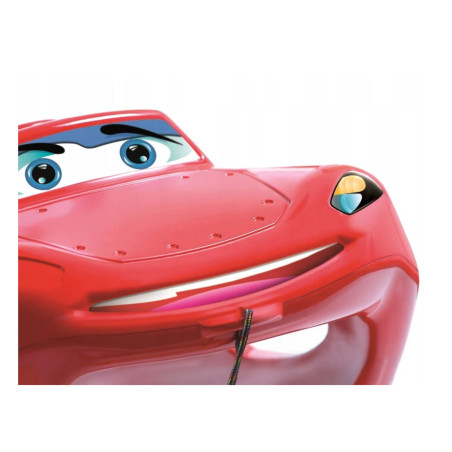 Det verkar vara styrd av Prosperplast Zigi-Zet Control i rött.