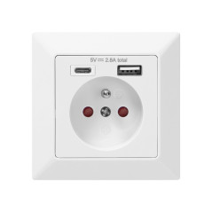 Utomhusuttag enkel 2P+Z, USB-A + USB-C, utgång 5VDC, max 2,8A | HandlaSmidigt.se