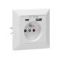 Utomhusuttag enkel 2P+Z, USB-A + USB-C, utgång 5VDC, max 2,8A
