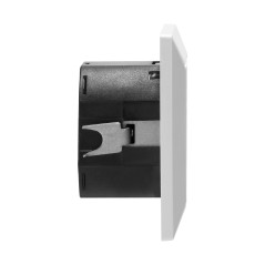 Utomhusuttag enkel 2P+Z (Schuko), USB-A + USB-C, utgång 5VDC, max 2,8A | HandlaSmidigt.se