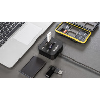 USB 2.0-hubb med 3 portar och minneskortläsare