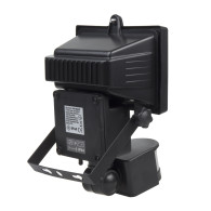Solcellsdriven LED-strålkastare med rörelsesensor från Maclean Energy IP44, 6W, 360lm, 6000K kallvit, Li-ion-batteri 2400 mAh, 5