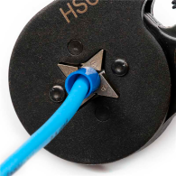 Verktyg för att klämma fast isolerade kabeländar. E5936