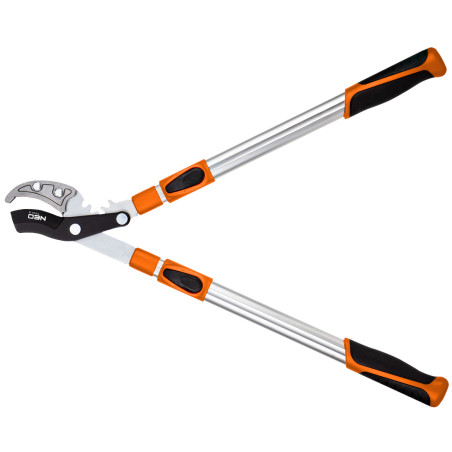 Smidd skärsax för grenar på 670 mm, klippkapacitet upp till 42 mm, 40% ökad kraftöverföring.