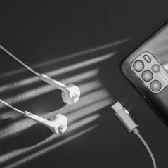 In-ear hörlurar med mikrofon på USB-C Kruger&Matz C2 vita