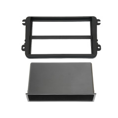 Biladapter i plast för Golf V.