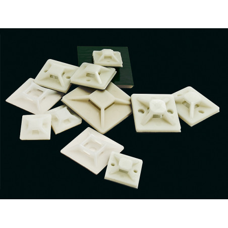 4944 - Självhäftande kudde 40mm/40mm vit