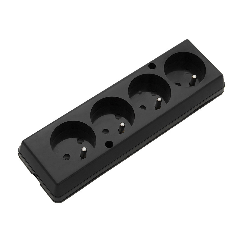 9548- Uttag gn-470 4-uttag med jordning svart