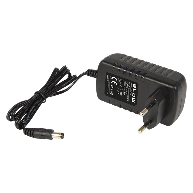 71-215- Switchad strömförsörjning 9v/2000ma 2,1/5,5