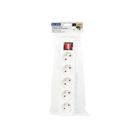 98-122- Grenuttag gn-570ws med 5 uttag, strömbrytare och jordning