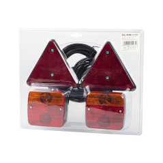 23-218- Ljussats för bilsläpvagn med triangel