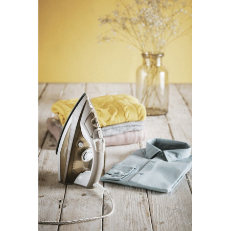 CR 5018 Strykjärn 3000 W